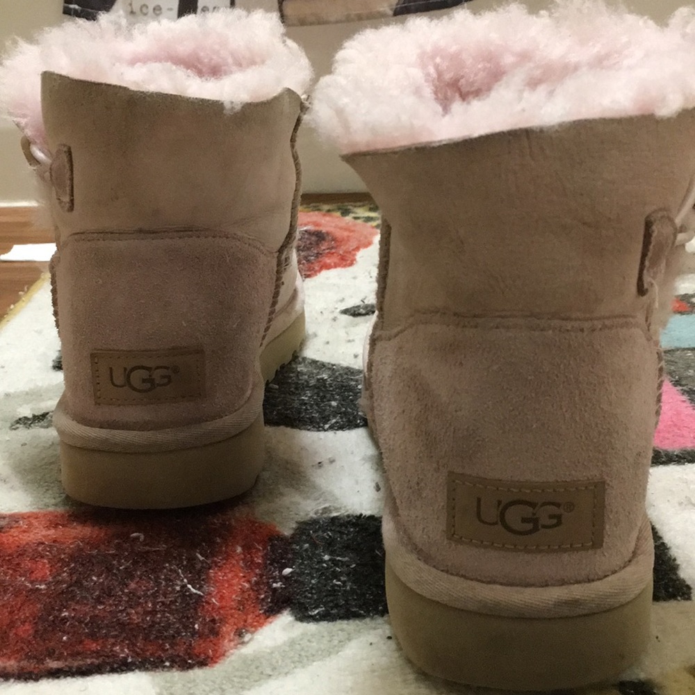 Uggs size 8 baby pink